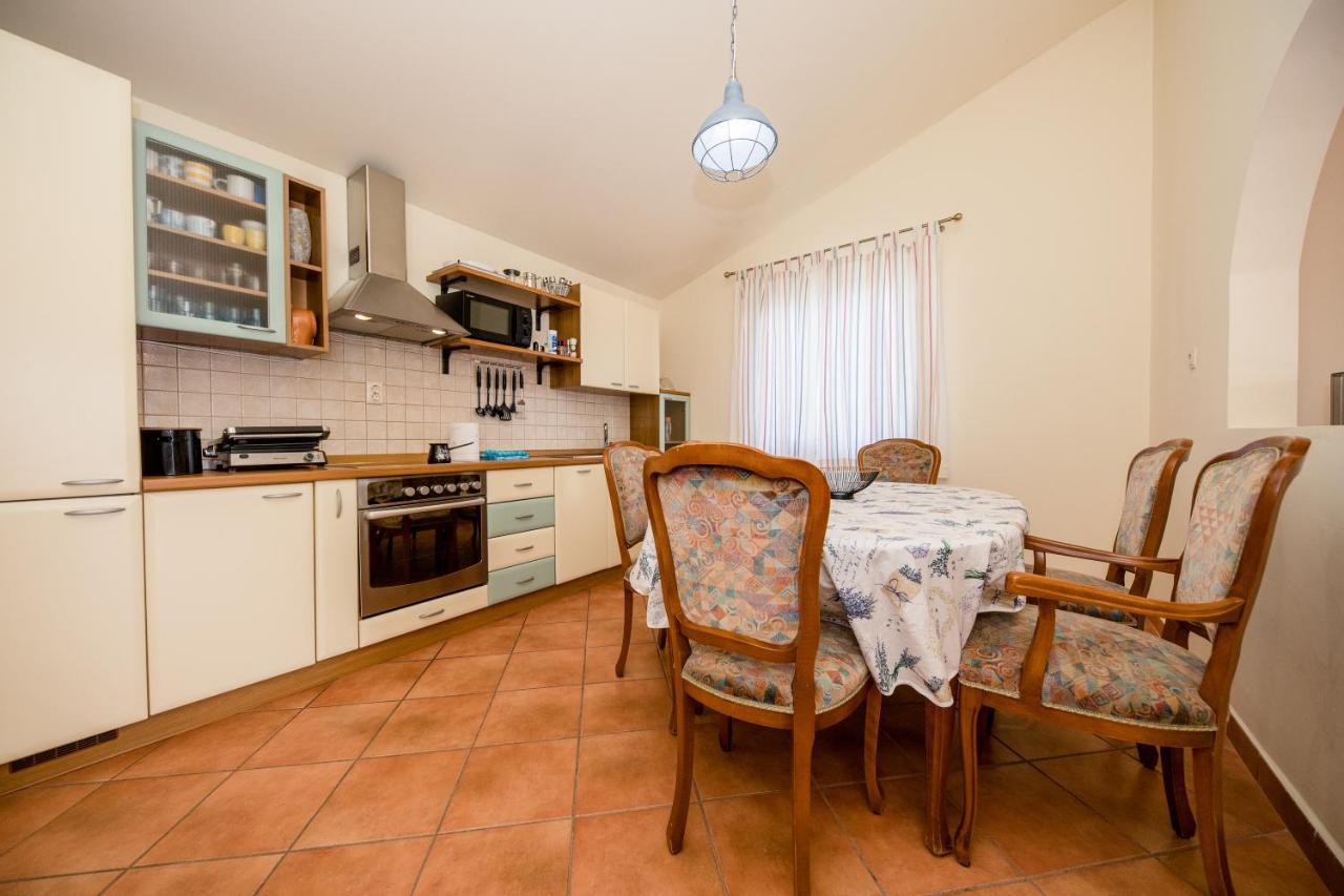 Nikolina Rab Apartments Rab Town Esterno foto